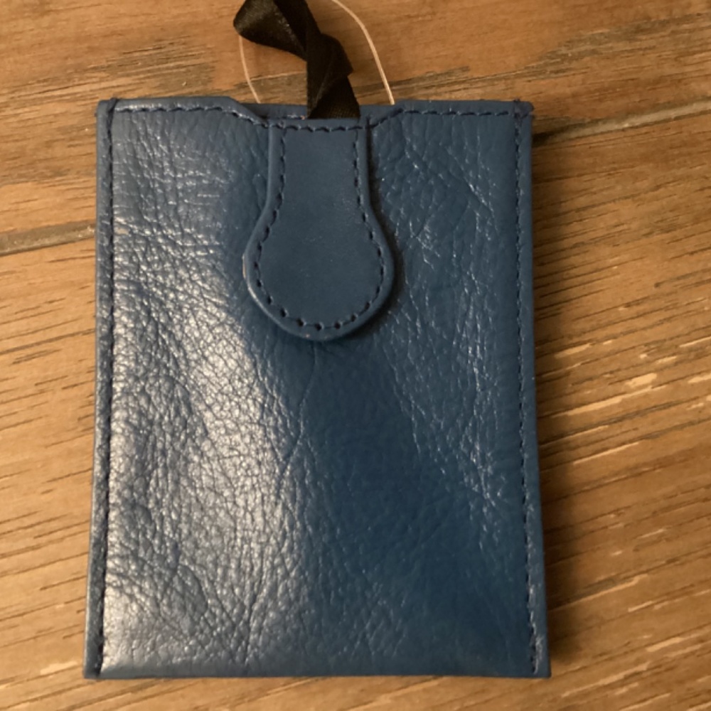 Card holder - Picture 3 of 4
